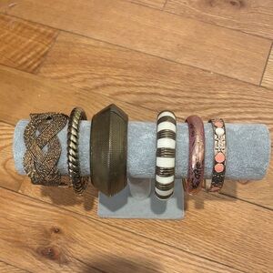 Chic Gold and Black Bracelet Collection